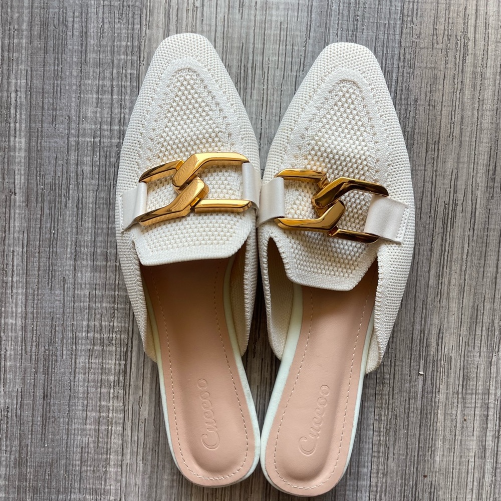 SHEIN White w/ Gold Accent Gucci Knock-Off Flat Loafers Mules Size 37 (W 6.5)